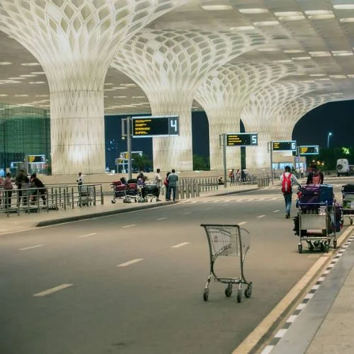 Pune To Mumbai Airport